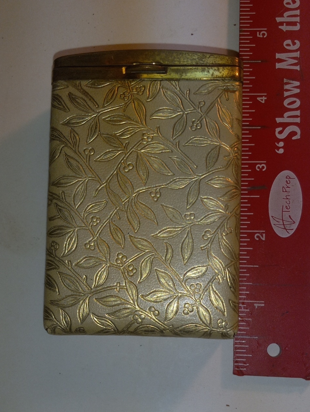 Gold Floral Embossed Card & Key Holder - Women's Accessory